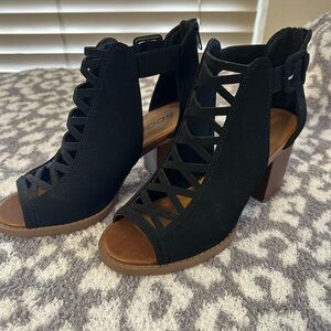 Soda Black Cutout Heeled Sandals